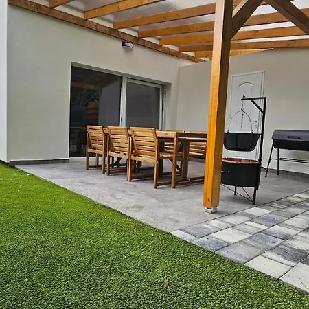 Vecsey House *