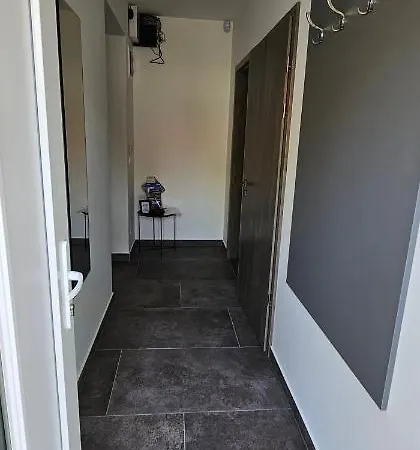 Vecsey House Apartment