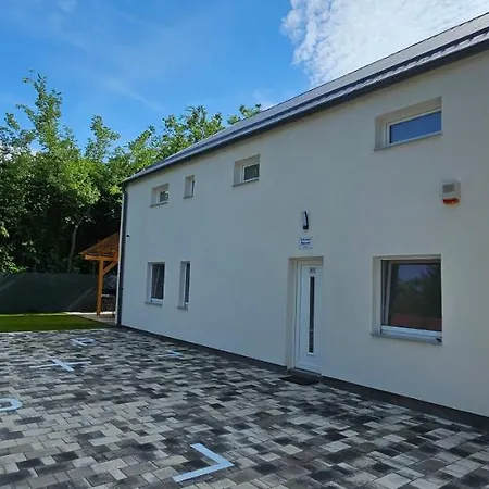 Vecsey House Lägenhet *